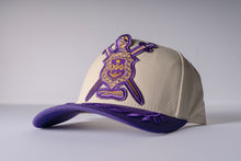 Load image into Gallery viewer, Omega Psi Phi Oversize Que Patch Snapback Hat – Bay Leaf Brim
